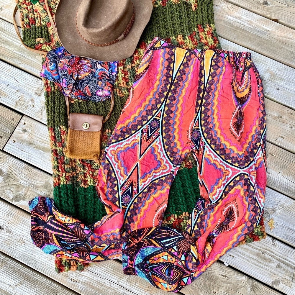 Lounge Gypsy Bohemian Pants w cabin cottage vibe